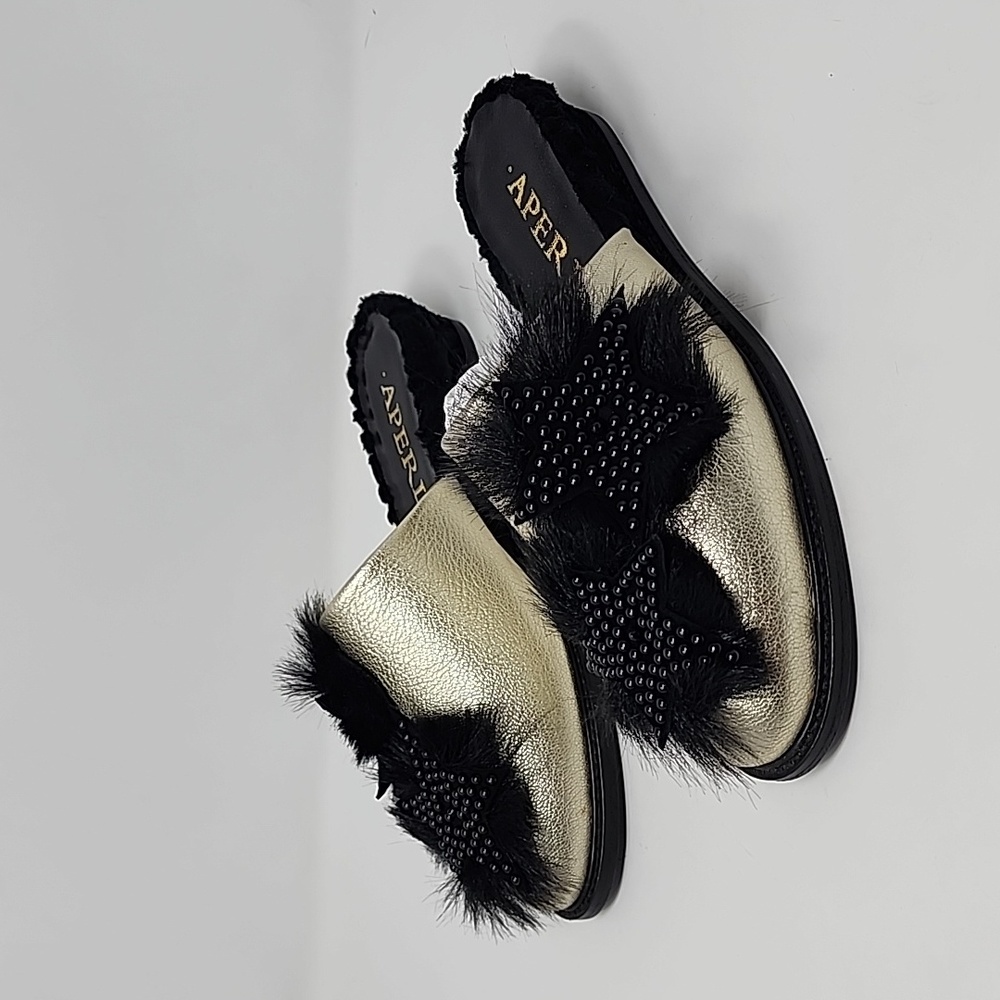 Aperlai Gold Fur Slip On Fur Mules Women's Size 7